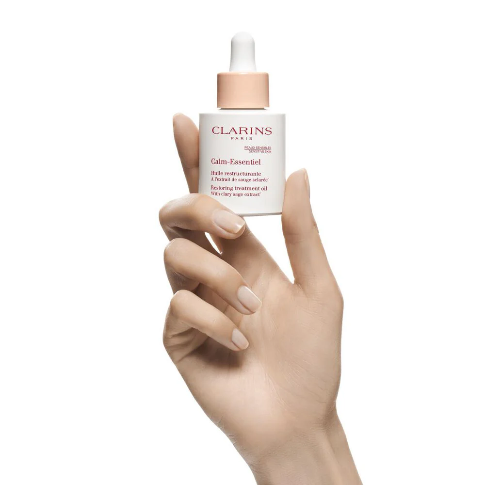 Clarins Calm Essentiel Restoring Treatment Oil - Image 4