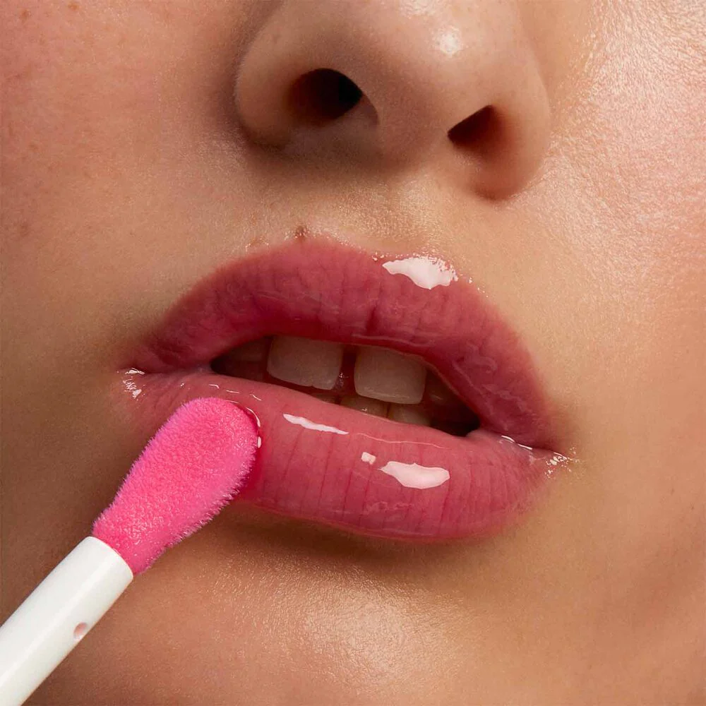 Clarins Lip Comfort Oil 02 Raspberry - Image 3