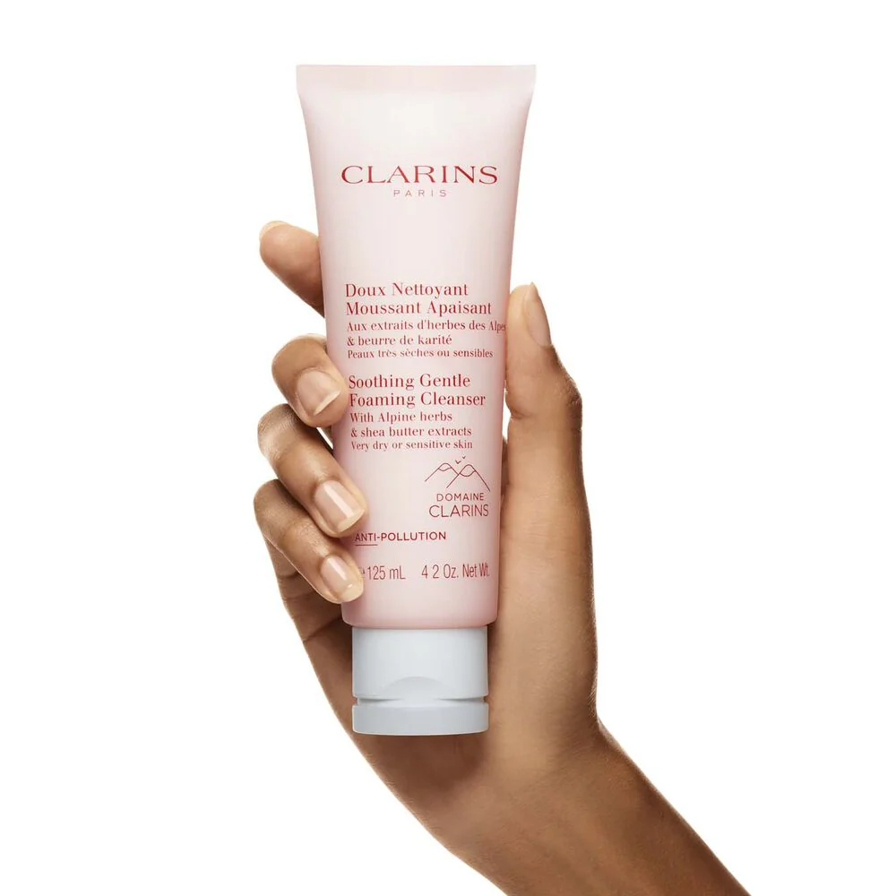 Clarins Soothing Gentle Foaming Cleanser - Image 4