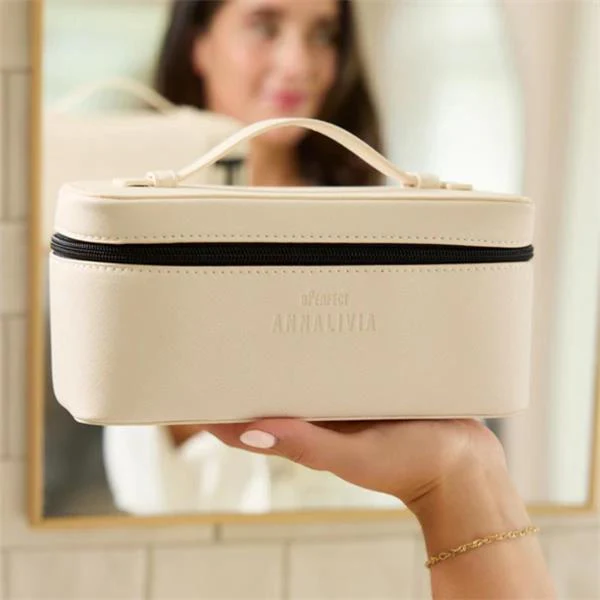 Skin Studio x Annalivia - Luxurious Skincare Bag - Image 2
